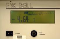 The coil products a magnetic field of more than 4 teslas (100 000 times stronger than the earth magnetic field).<br/>CEA
