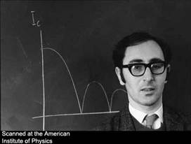 Brian Josephson, crédits AIP